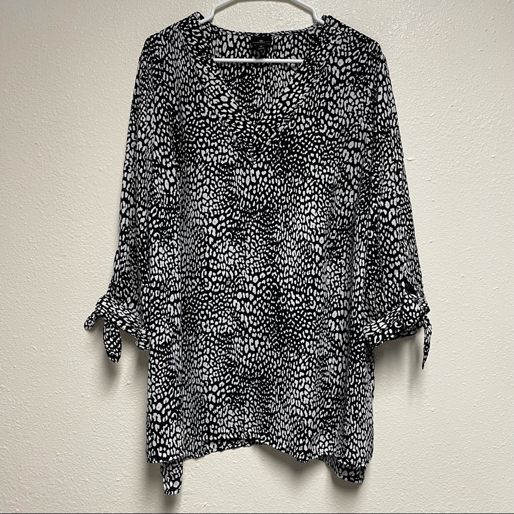 Worthington Women’s animal print long sleeve shirt
